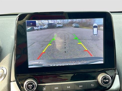 Used 2021 Ford EcoSport SES image 14