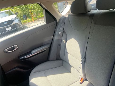 Used 2025 Kia K4 LXS image 34