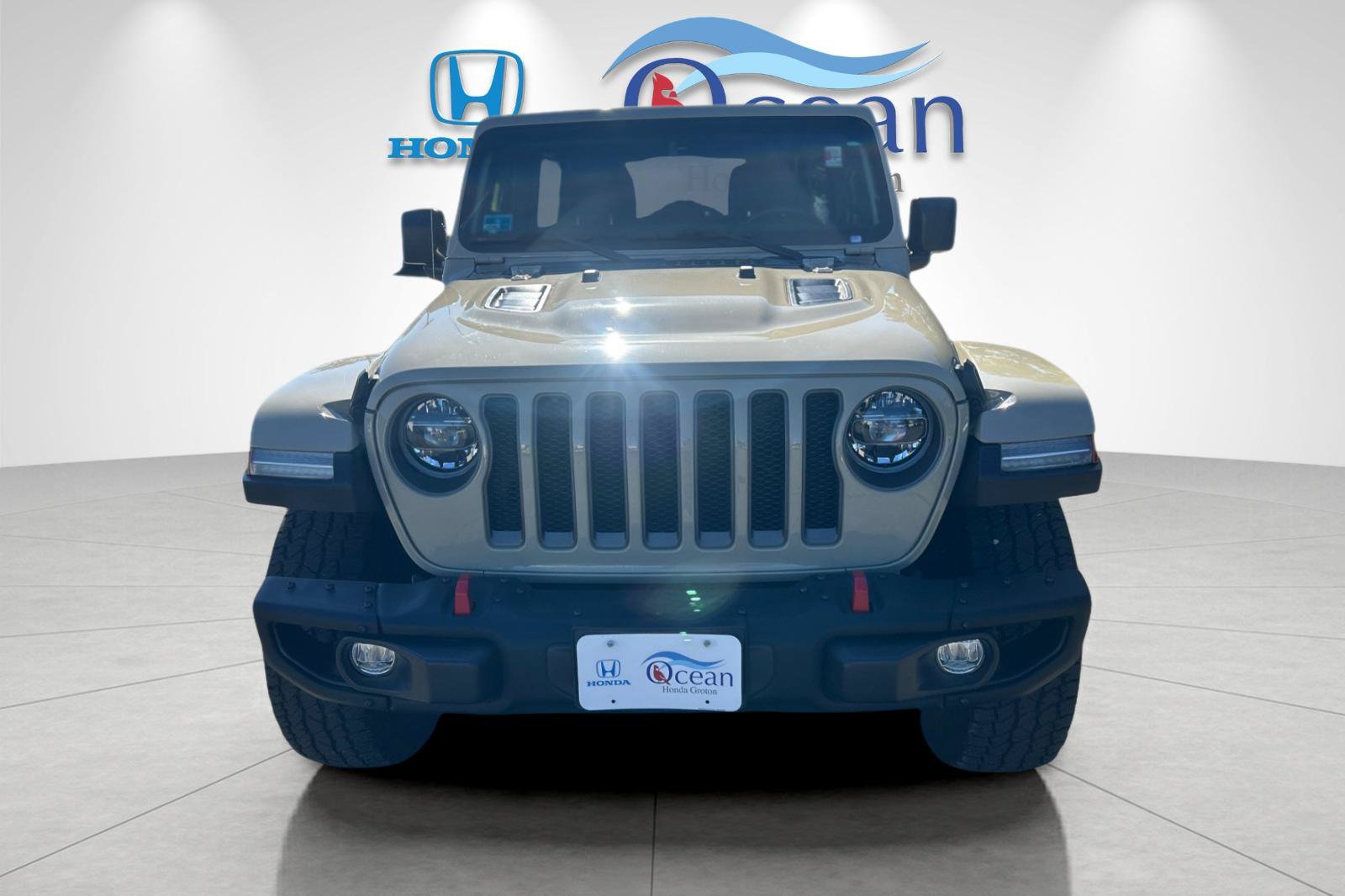Used 2022 Jeep Wrangler Unlimited Rubicon w/ Steel Bumper Group AWD/4WD image 8