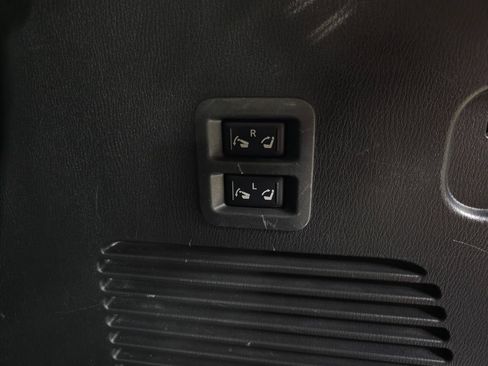 Used 2020 Nissan Armada Platinum w/ Captain's Chairs Package AWD/4WD image 7