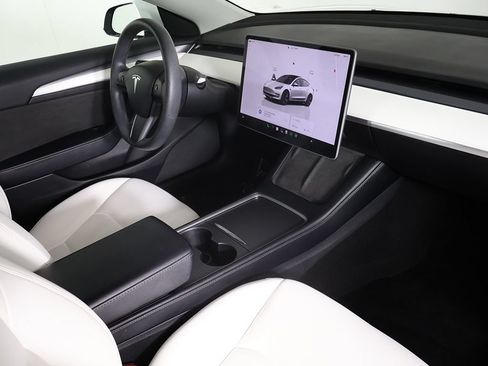 Used 2022 Tesla Model 3 Long Range AWD/4WD image 25