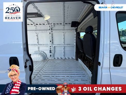 Used 2025 RAM ProMaster 2500 w/ Convenience Group FWD image 28