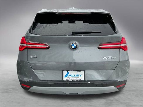 Used 2025 BMW X3 xDrive30i w/ Premium Package image 5
