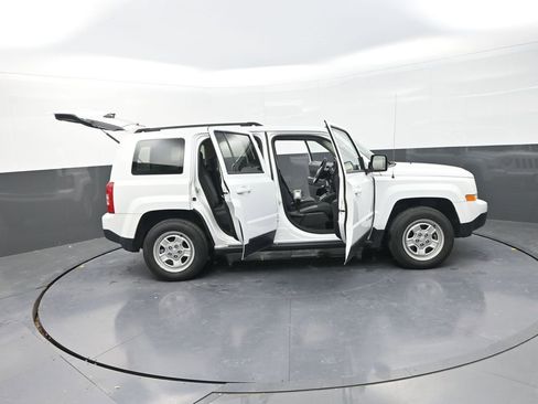 Used 2015 Jeep Patriot Sport w/ Power Value Group image 35