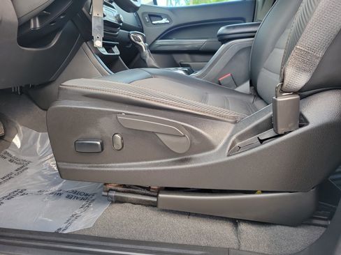 Used 2022 GMC Canyon AT4 w/ Trailering Package image 12