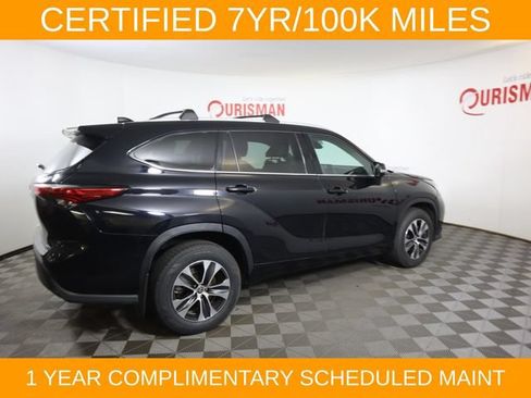 Used 2022 Toyota Highlander XLE AWD/4WD image 24