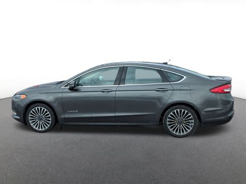 Used 2017 Ford Fusion Titanium image 3