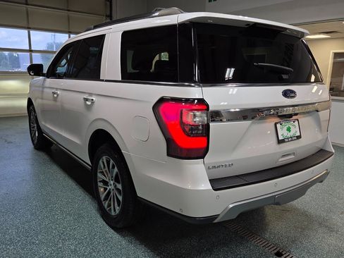 Used 2018 Ford Expedition Limited w/ Equipment Group 301A AWD/4WD image 10