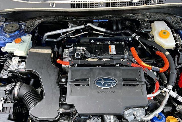 Used 2025 Subaru Forester Limited AWD/4WD image 31