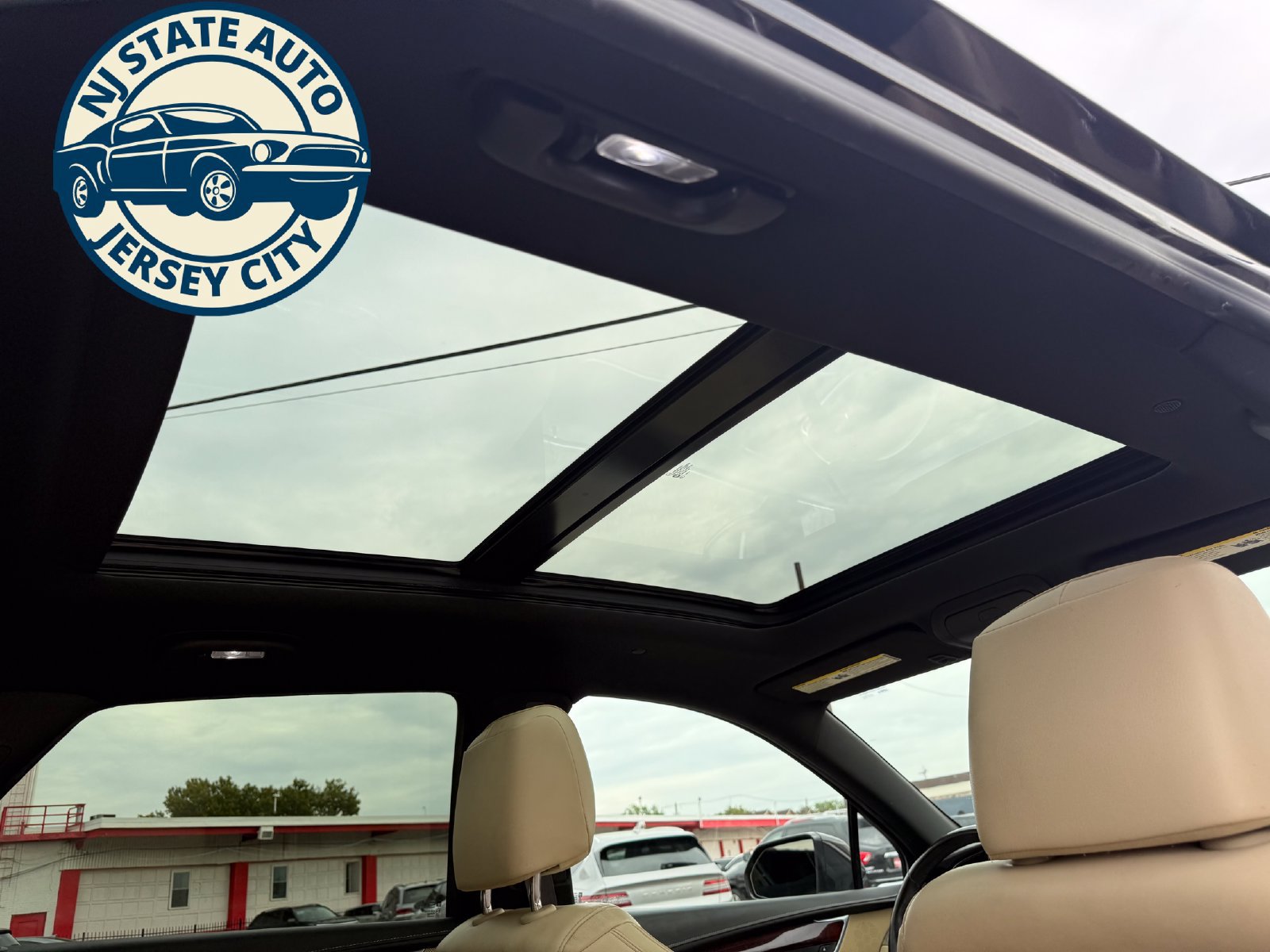 Used 2018 Cadillac XT5 Premium Luxury w/ Driver Assist Package AWD/4WD image 7