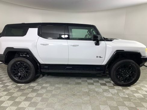 New 2026 GMC Hummer EV SUV image 9