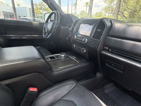 Used 2018 Ford Expedition Limited w/ Equipment Group 301A RWD image 48