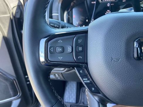 Used 2025 RAM 1500 Limited AWD/4WD image 27