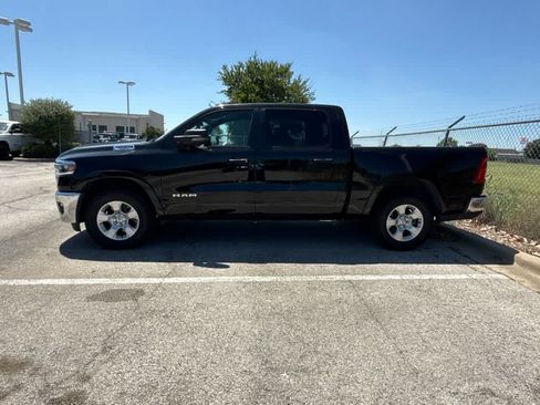 Used 2025 RAM 1500 Big Horn AWD/4WD image 2