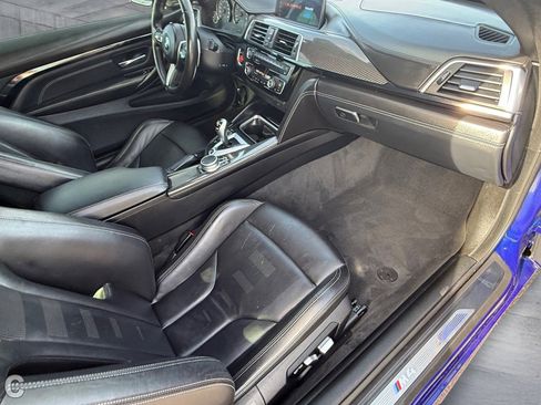 Used 2020 BMW M4 Coupe w/ Competition Package image 9