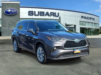 Used 2022 Toyota Highlander Limited