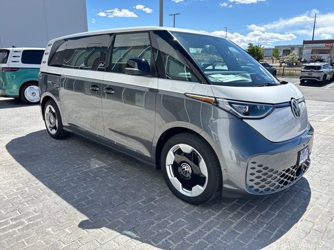 New 2025 Volkswagen ID. Buzz Pro S Plus AWD/4WD image 7