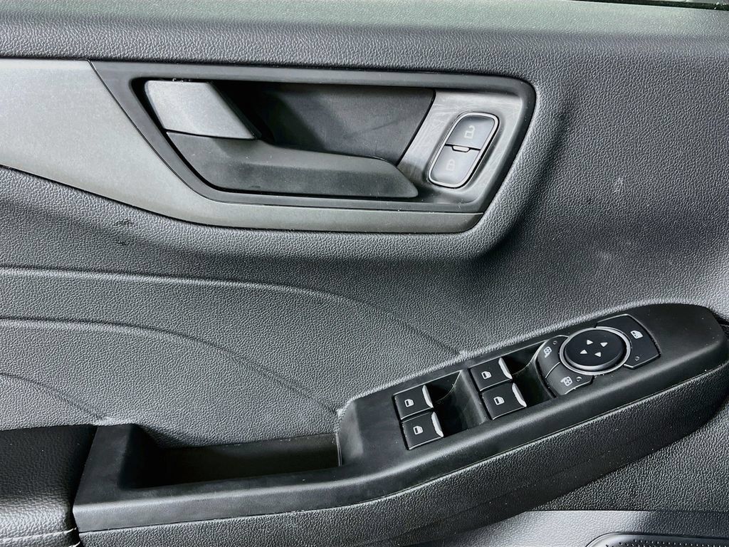 Used 2025 Ford Escape Active FWD image 23