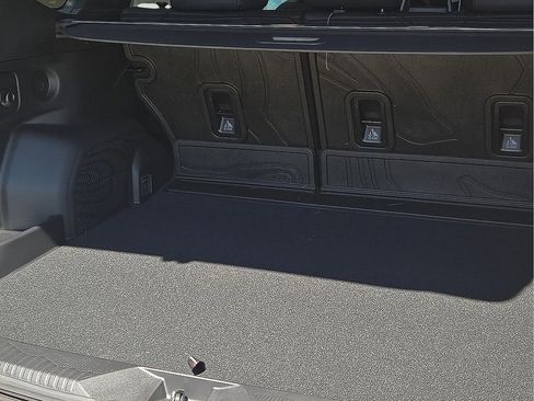 New 2025 Subaru Forester Limited image 9