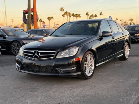 Used 2014 Mercedes-Benz C 250 Sedan image 2