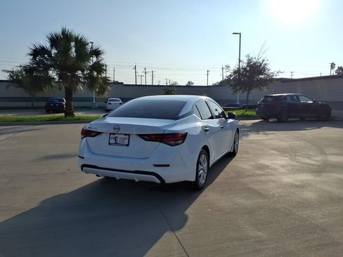 Used 2024 Nissan Sentra S FWD image 5