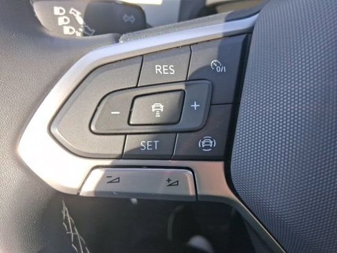 Used 2022 Volkswagen Atlas SE w/ Black Wheel Package image 21