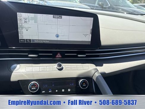 Used 2023 Hyundai Elantra SEL w/ Convenience Package FWD image 19