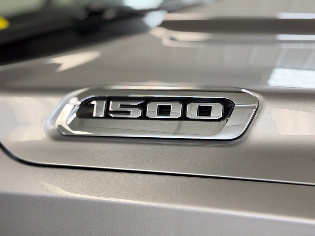 Used 2019 RAM 1500 Big Horn AWD/4WD image 5