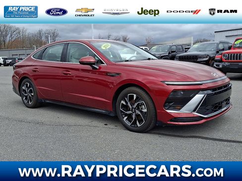 Used 2024 Hyundai Sonata SEL AWD/4WD image 1