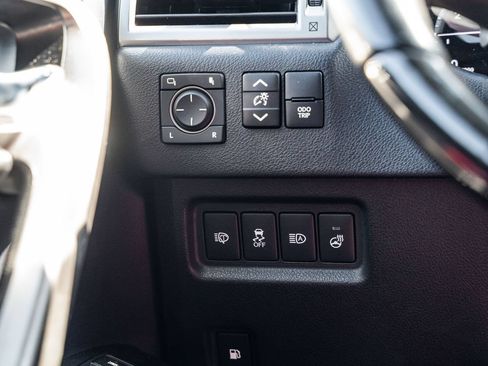 Used 2023 Lexus GX 460 Premium w/ Premium Package AWD/4WD image 26