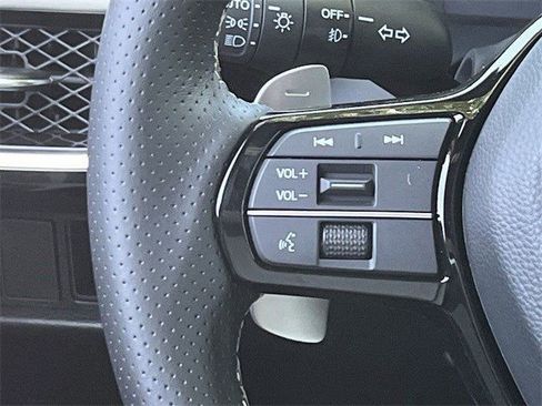 Used 2025 Acura ADX A-Spec image 14