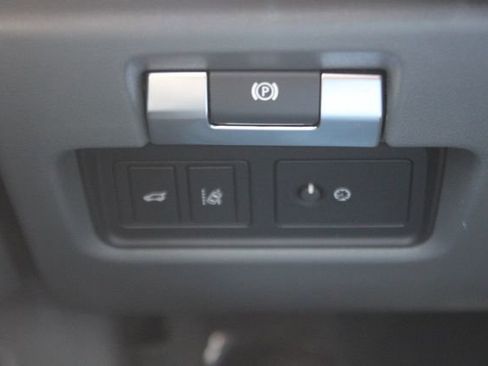 Used 2020 Jaguar E-PACE SE AWD/4WD image 16