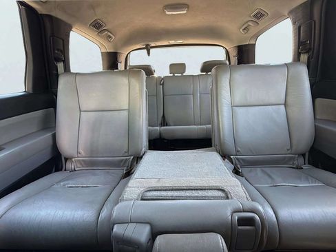Used 2017 Toyota Sequoia SR5 w/ Premium Package AWD/4WD image 22