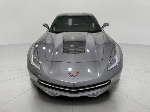 Used 2018 Chevrolet Corvette Stingray Coupe w/ 1LT RWD image 13