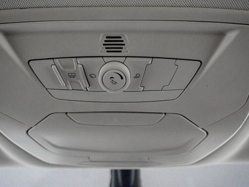 Used 2013 Ford C-MAX SEL FWD image 26