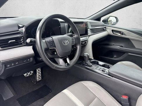 Used 2026 Toyota Camry SE FWD image 9
