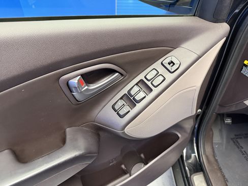 Used 2014 Hyundai Tucson Limited AWD/4WD image 10