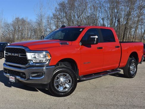 Used 2024 RAM 2500 Big Horn w/ Bed Utility Group image 13