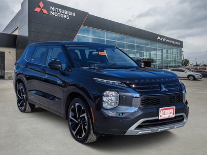 New 2025 Mitsubishi Outlander SE