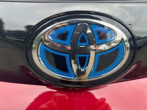 Used 2024 Toyota Sienna XSE FWD image 35