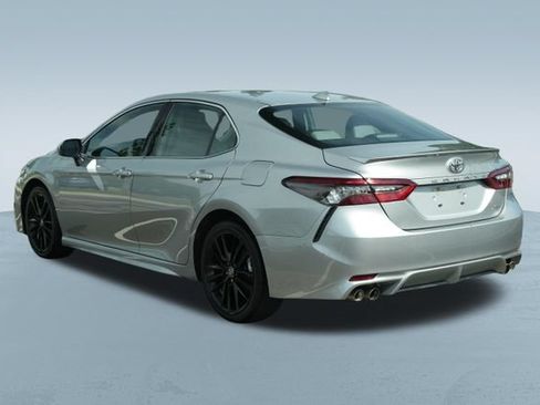 Used 2024 Toyota Camry XSE FWD image 5