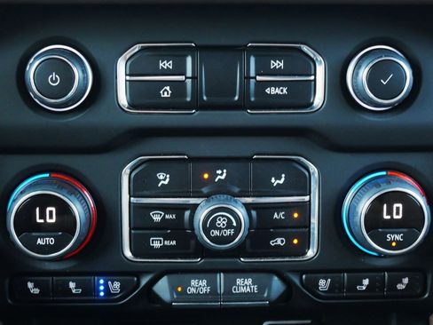 Used 2023 Chevrolet Tahoe High Country image 31