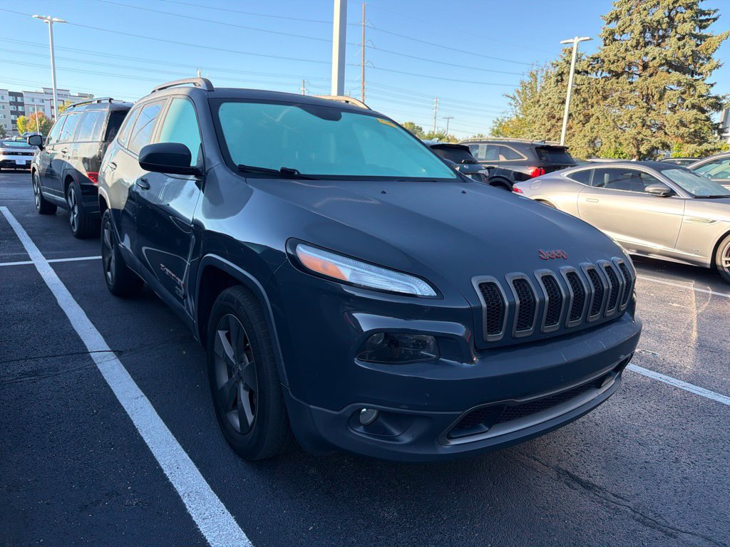 Used 2017 Jeep Cherokee 75th Anniversary AWD/4WD image 4