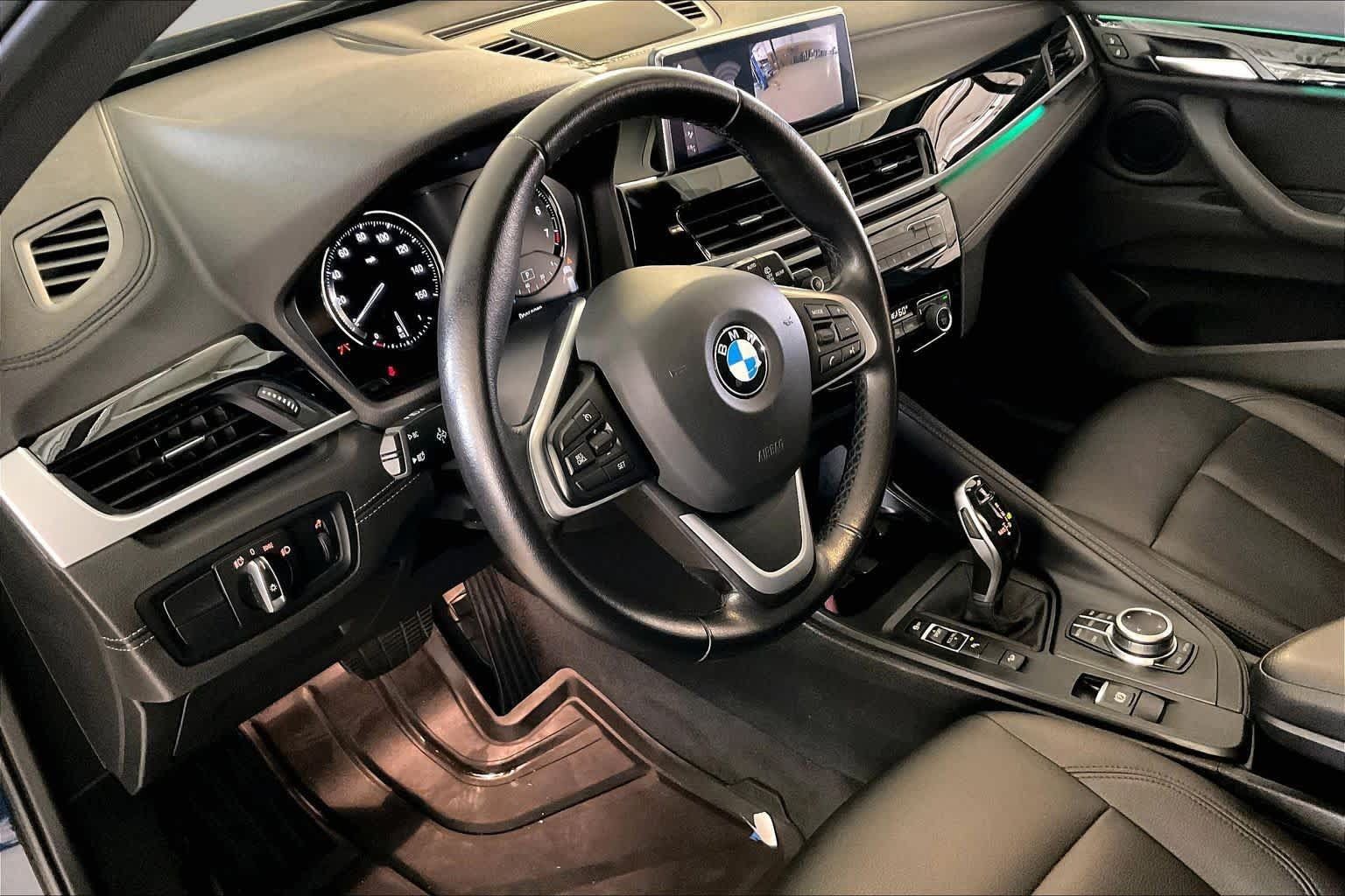 Used 2022 BMW X1 xDrive28i w/ Convenience Package AWD/4WD image 16