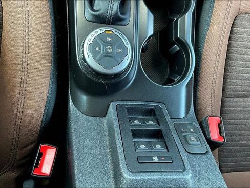 Certified 2022 Ford Bronco Outer Banks image 31