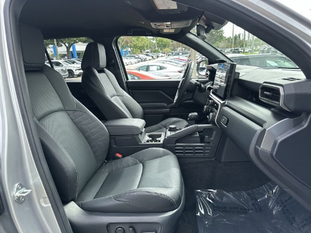 Used 2025 Toyota 4Runner TRD Off-Road Premium AWD/4WD image 29