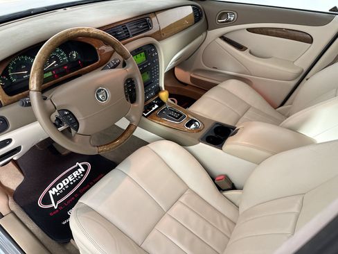 Used 2003 Jaguar S-TYPE 4.2 RWD image 19