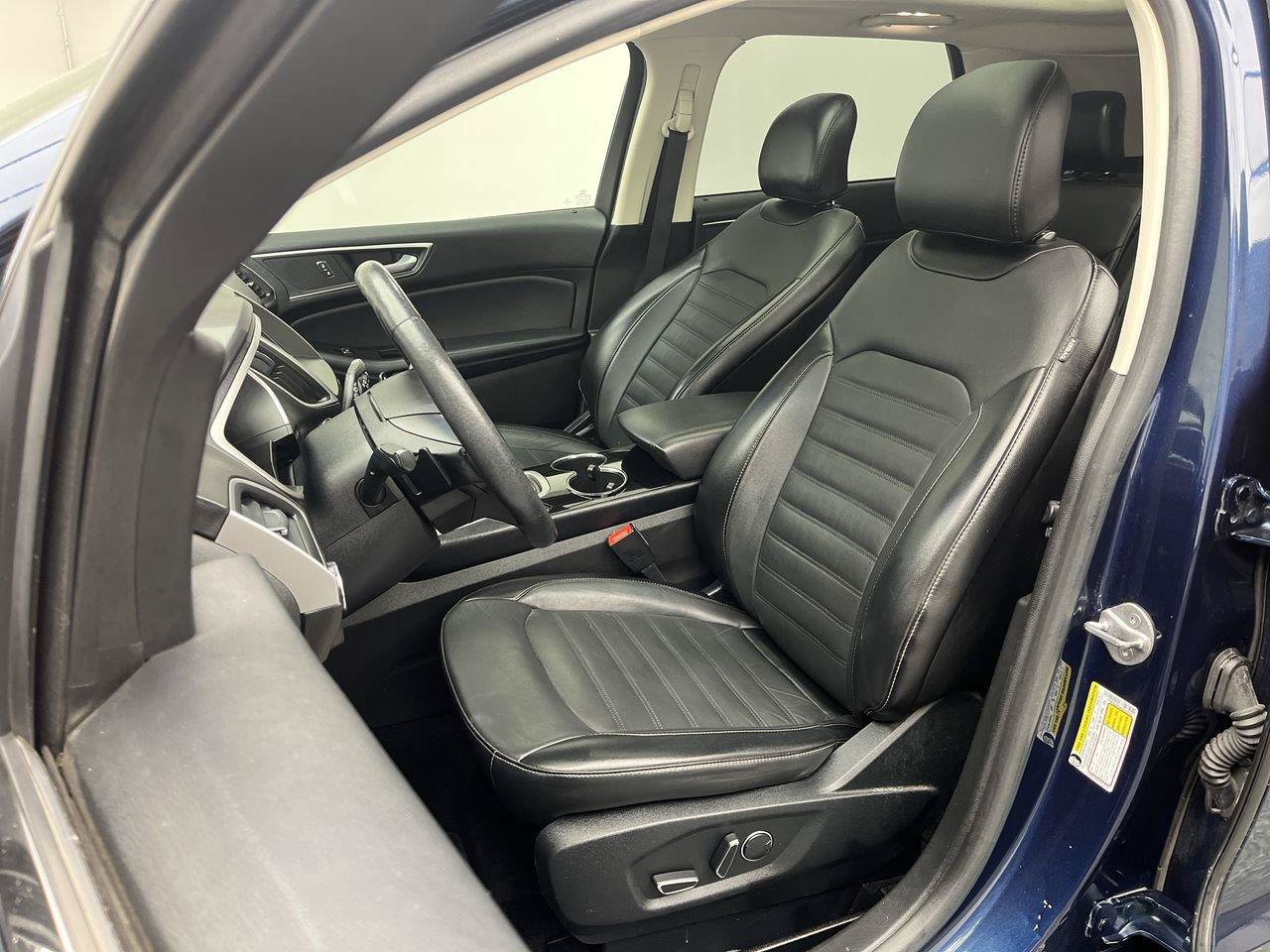Used 2017 Ford Edge SEL w/ Equipment Group 201A AWD/4WD image 11