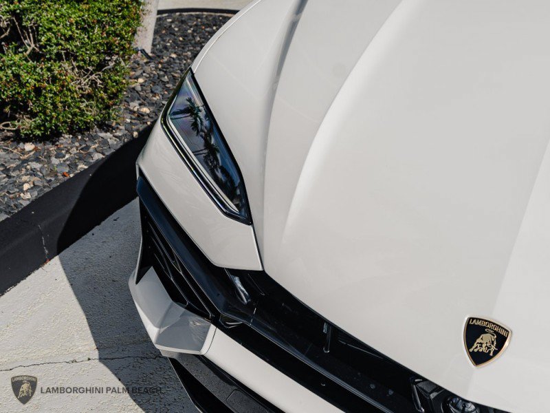Used 2026 Lamborghini Urus SE AWD/4WD image 6