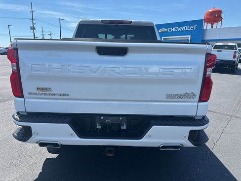 Used 2023 Chevrolet Silverado 1500 High Country w/ Technology Package image 8